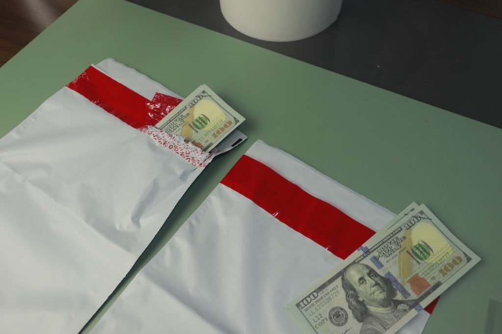 Tamper Evident Bank Bags Explained: Features, Applications, and Compliance 3 security bank deposit bags